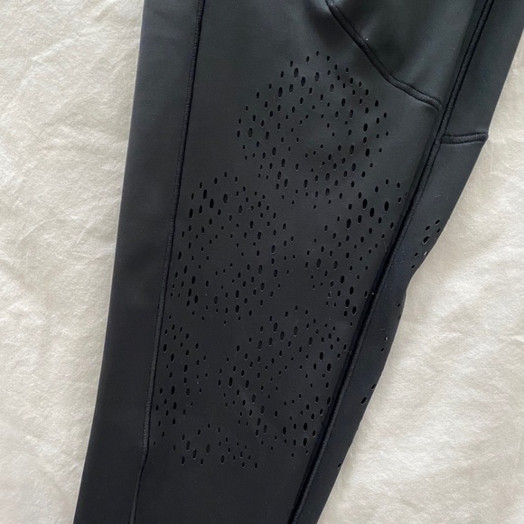 Black adidas cropped legging - Picture 3 of 4